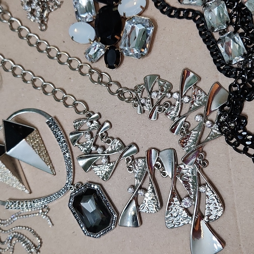 Jewelry bundle - Picture 5 of 7